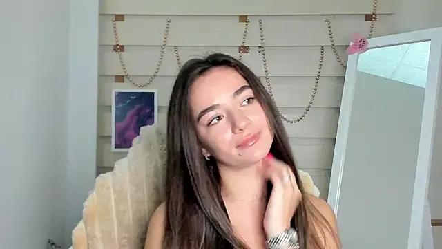 Bella_XO from StripChat