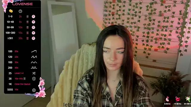 Bella_XO from StripChat