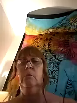 bellaau on StripChat 