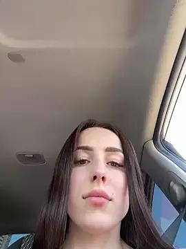 BellaBabyyy from StripChat