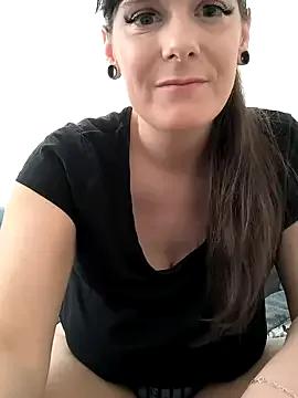 BellaBigBoobz from StripChat