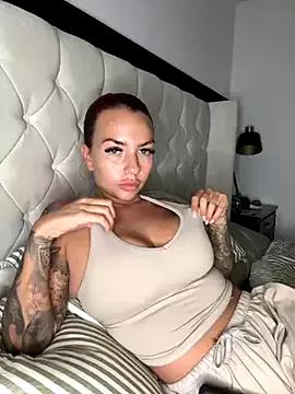 BELLABLACKXUK from StripChat is Freechat