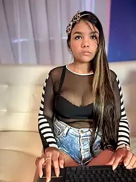 BellaBlazey from StripChat is Freechat