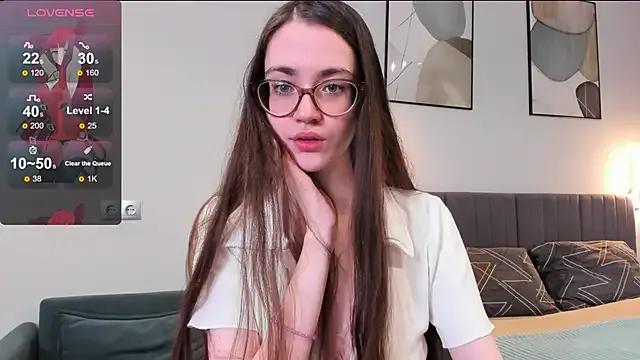 bellacatlovesmeat from StripChat is Freechat
