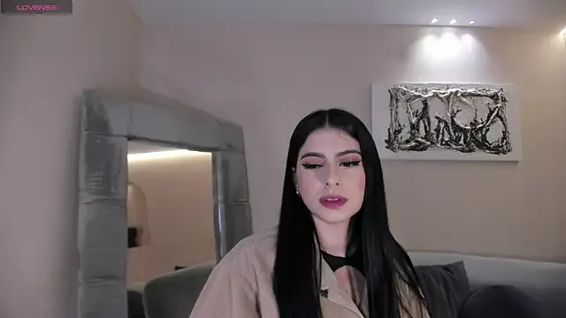 BellaConnorX on StripChat 