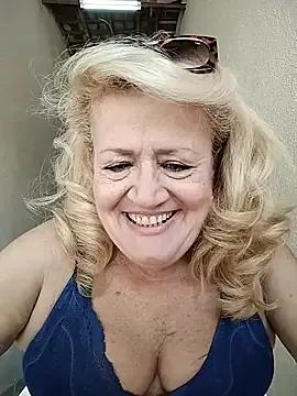 Belladama61 from StripChat is Freechat