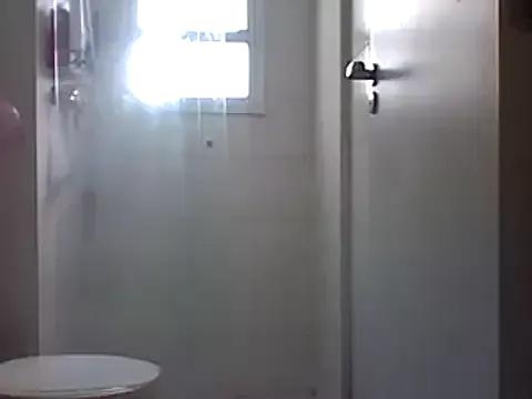 BellaEmber from StripChat