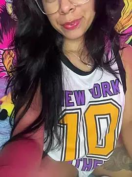 BellaLiz_ from StripChat