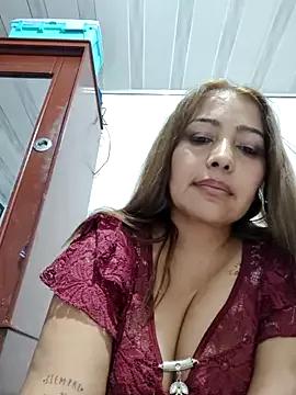Bellamoretii5 from StripChat is Freechat