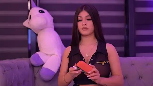 BellaNoirre from StripChat