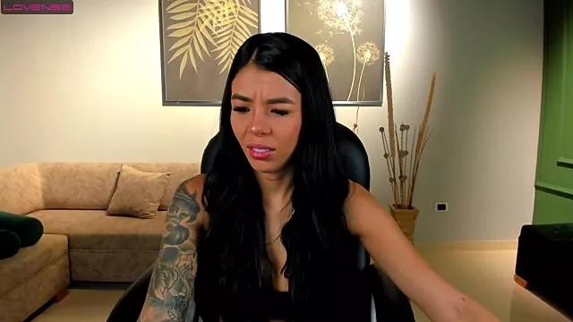 BellaRossii from StripChat