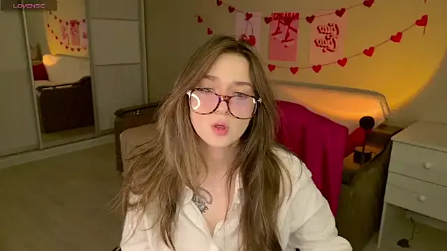 BellaSink on StripChat 