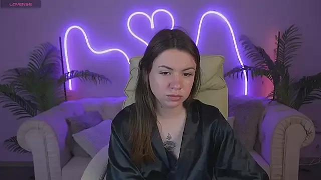 BellaSpark_ from StripChat is Freechat