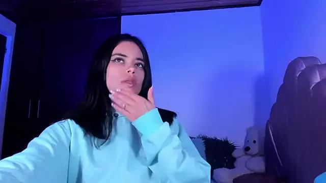 BellaSun_ from StripChat