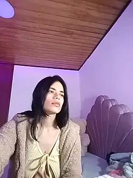 BellaSun_ from StripChat