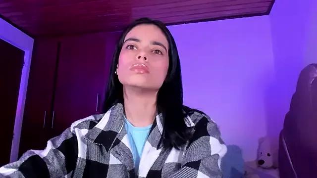BellaSun_ from StripChat