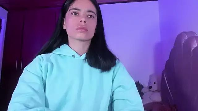 BellaSun_ from StripChat