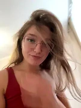 Bellatrisssaa from StripChat is Freechat