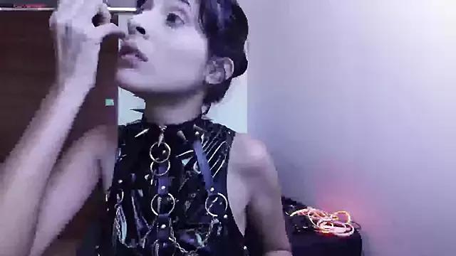bellatrix25 from StripChat