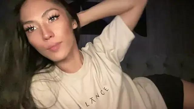 Belle_Sinclair from StripChat