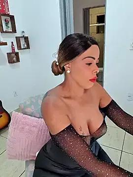 Belleluise from StripChat is Freechat