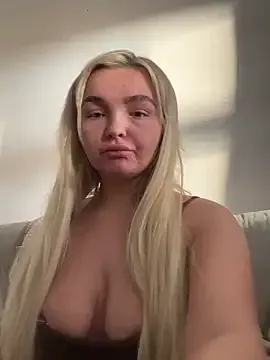 BelleXx from StripChat