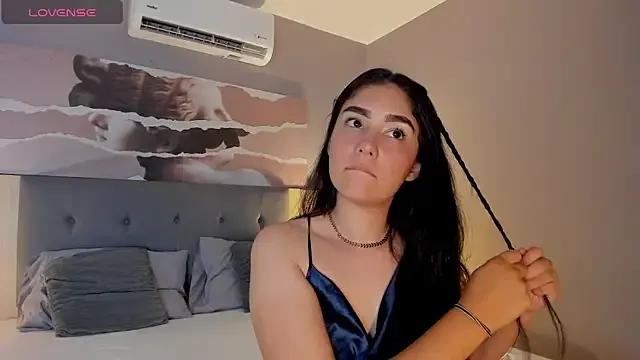 Belliinda_21 from StripChat