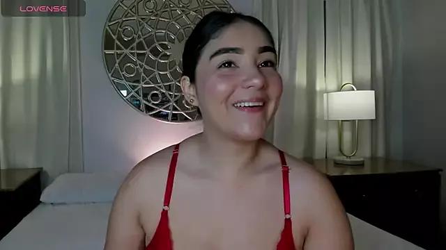 Belliinda_21 from StripChat