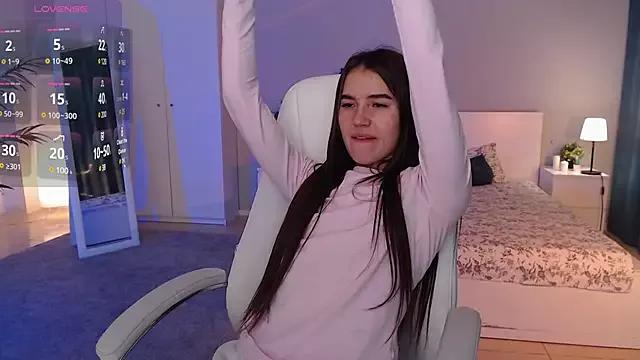 Bellla_Haddid from StripChat