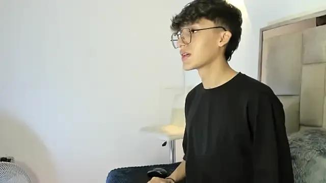 Bellmontneon from StripChat