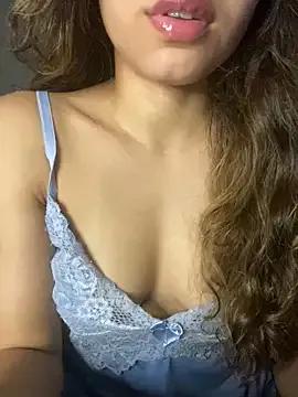 bellysantinha from StripChat is Freechat