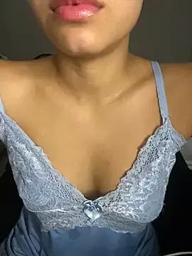 bellysantinha from StripChat