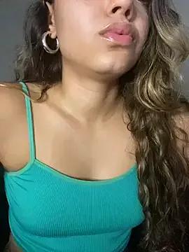 bellysantinha from StripChat