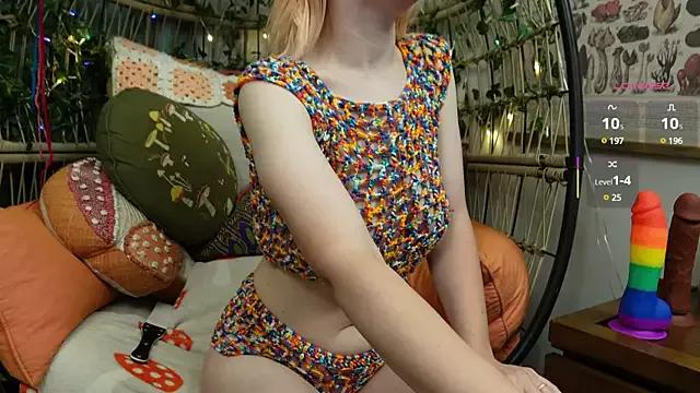 bendingofwillow from StripChat is Freechat
