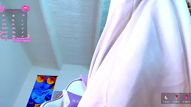 Bennuluspeach_ on StripChat 