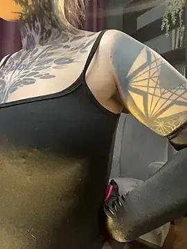 bennymurrh_ from StripChat