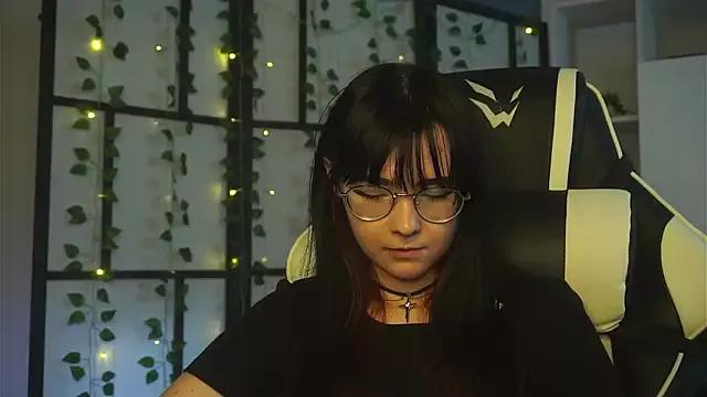 BereniceBattersby from StripChat is Freechat