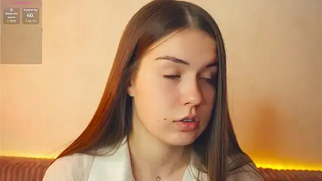 BereniceBuseck from StripChat is Freechat
