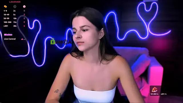 berry_alma from StripChat