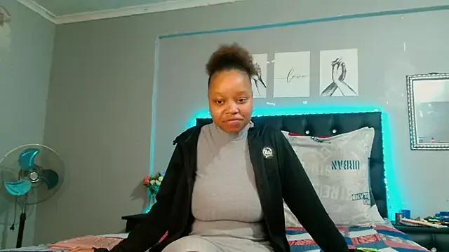 berrylipsX from StripChat