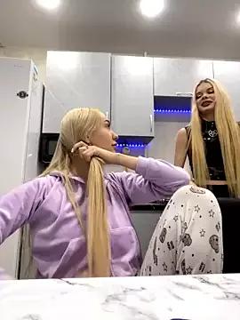 Cling to live show with Best_Blondie from StripChat 
