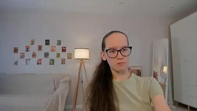BettyBrowni from StripChat