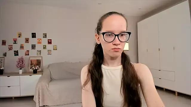 BettyBrowni from StripChat