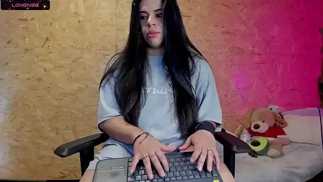 Try our streaming cams variety and talk on a personal level with our adorable girls streamers, showing off their bountiful shapes and dildos.