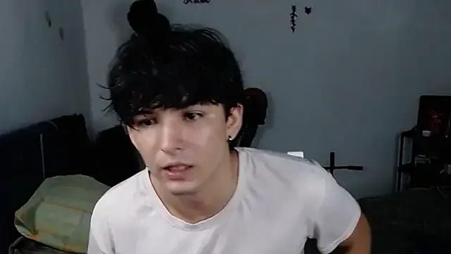 big_lunatic from StripChat is Freechat