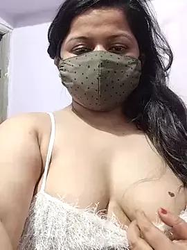 BigAssSarah from StripChat is Freechat