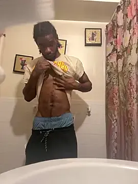 BigBDMari from StripChat