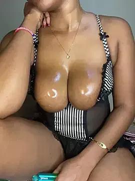 bigbooobs3 from StripChat