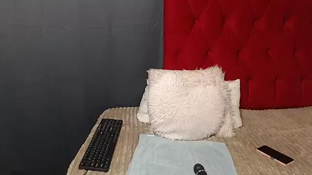 BigBootySimbax from StripChat