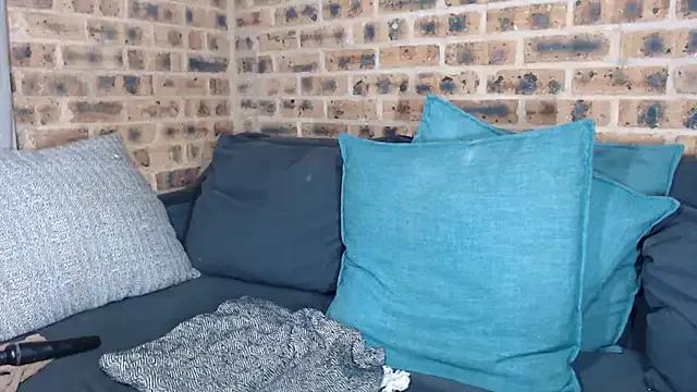 BIGBOOTYXX29 from StripChat is Freechat